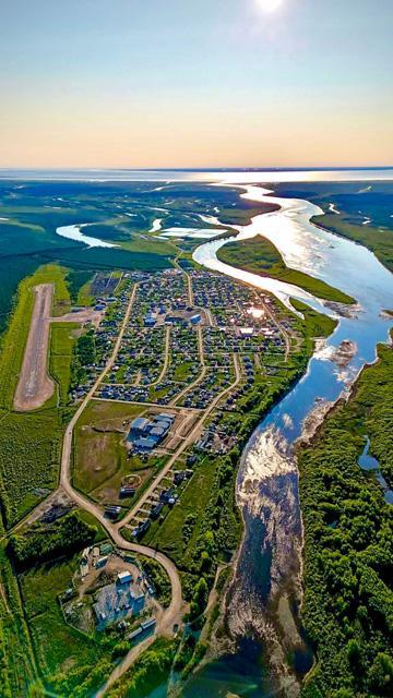 Attawapiskat, a proud participant in the Default Management Prevention Pilot Project (DMPPP). Photo by David Linklater